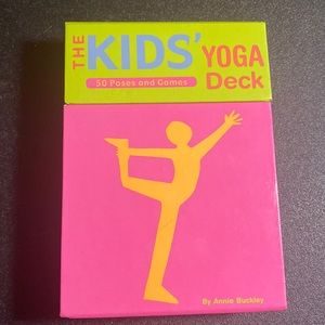 The Kids’ Yoga Deck. 50 poses and games.